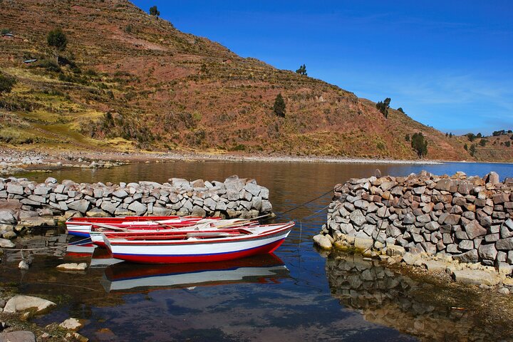 Uros Schilf schwimmende Inseln & Taquile Insel Titicaca Puno Ganztags