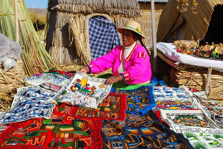 Uros Schilf schwimmende Inseln & Taquile Insel Titicaca Puno Ganztags