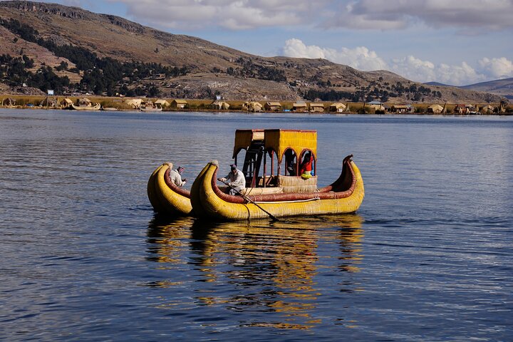 Uros Schilf schwimmende Inseln & Taquile Insel Titicaca Puno Ganztags