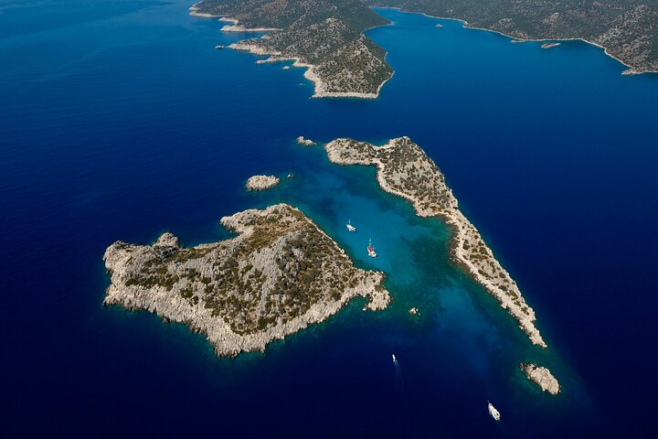 Recorrido compartido en barco por la ciudad de Kekova, incluido el almuerzo