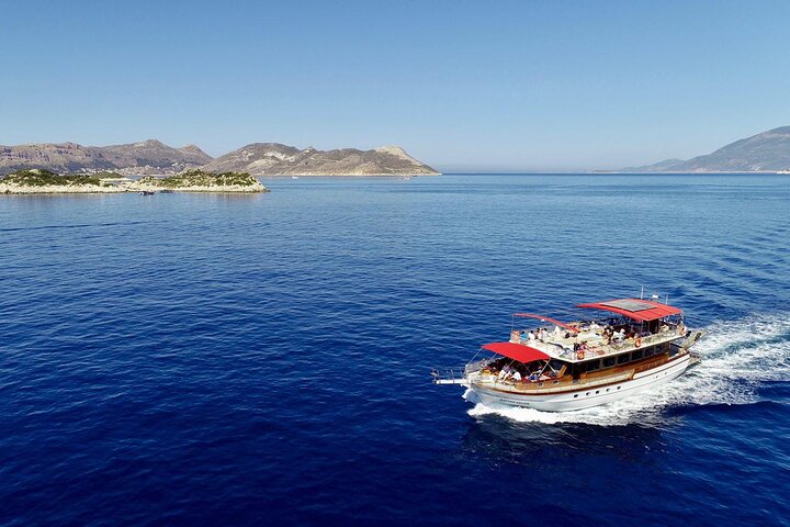 Recorrido compartido en barco por la ciudad de Kekova, incluido el almuerzo