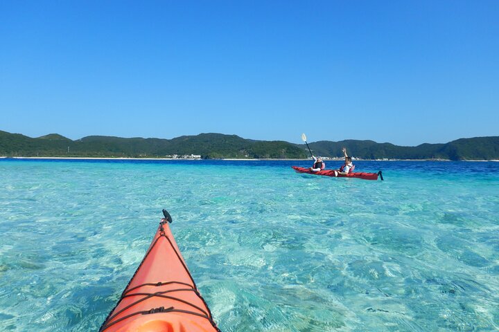 Tour di 1 giorno in kayak nelle Isole Kerama e Zamami Island