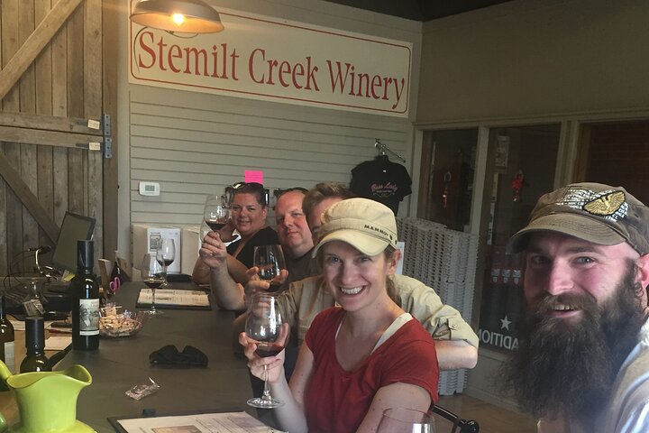 Wildwasser und Wein: Wenatchee River Wildwasser Rafting und Weingut Tour