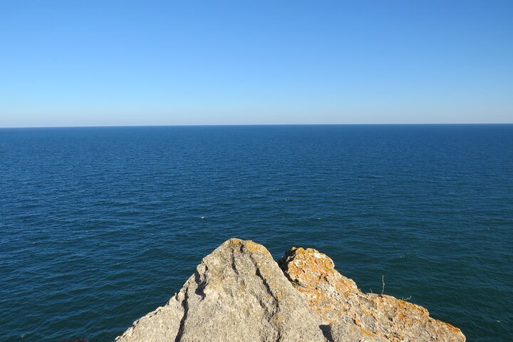 Descubre acantilados y mitos de la costa búlgara del norte del Mar Negro