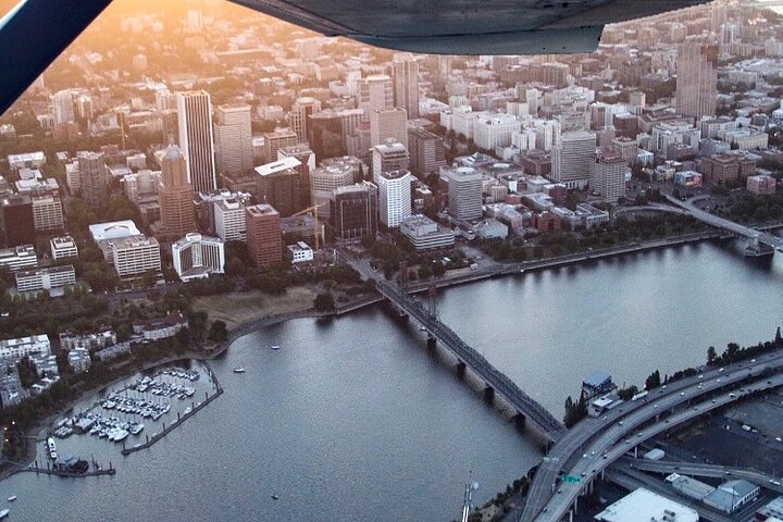 Visite aérienne du centre-ville de Portland par Envi Adventures