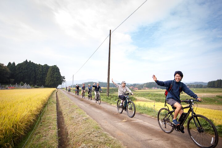 Tour guidato in bicicletta ad Hagi con visita al birrificio Sake