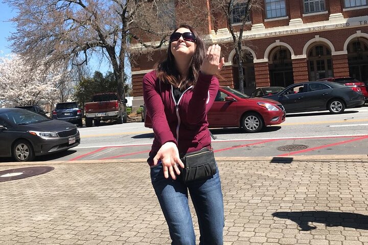 Experiencia única de búsqueda del tesoro en Madison por 3Quest Challenge