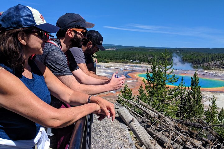 Lower Loop Van Tour från West Yellowstone: Grand Prismatic och Old Faithful