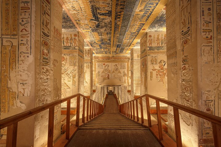 Day Trip To Luxor From Cairo By Plane