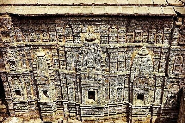 Historisk Tour inklusive Unesco Kangra Fort & Rock cut tempel fra Dharamshala