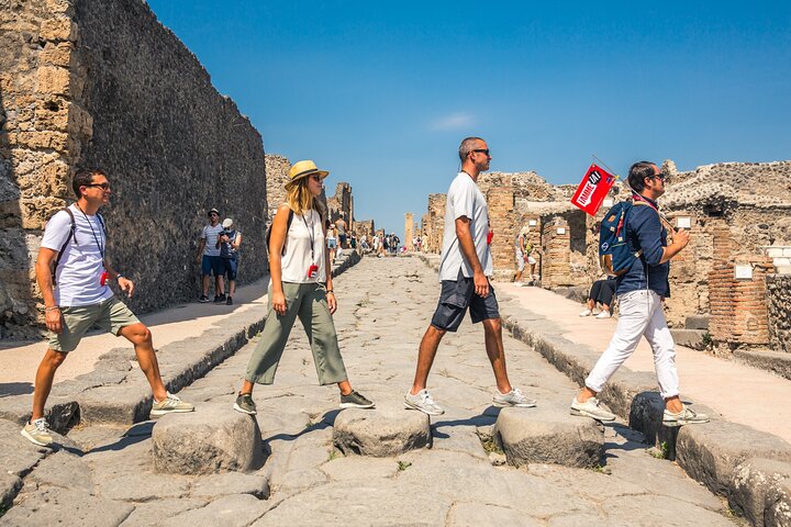 Skip-the-Line Pompeii & Vesuvius Full-Day Tour from Naples