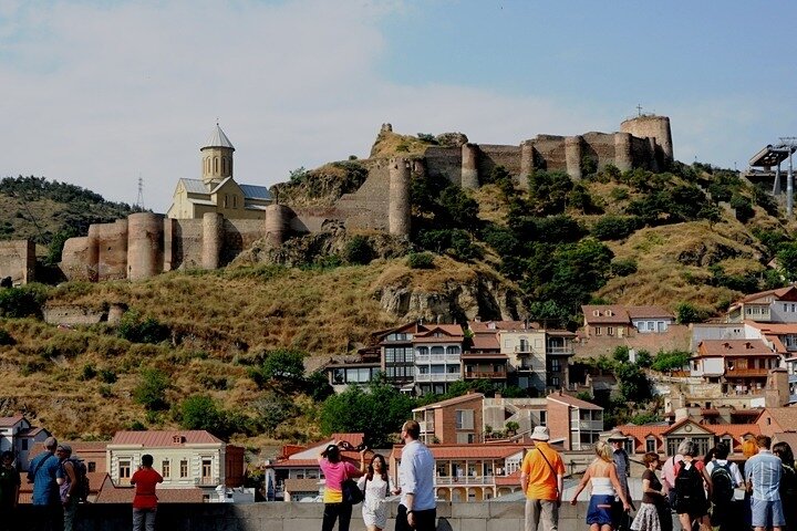 Transportuthyrning till Haghpat, Sanahin, Tbilisi (transfer från Jerevan)