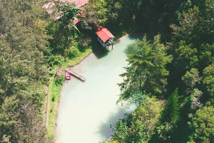 Tour di un'intera giornata alle grotte e alla natura di Rey Marcos da Coban