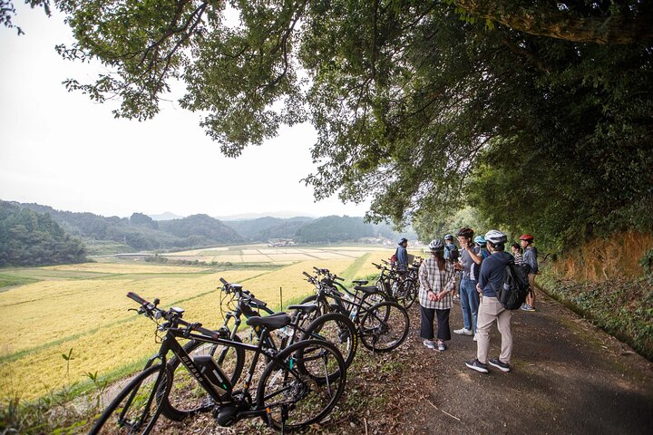 Tour guidato in bicicletta ad Hagi con visita al birrificio Sake