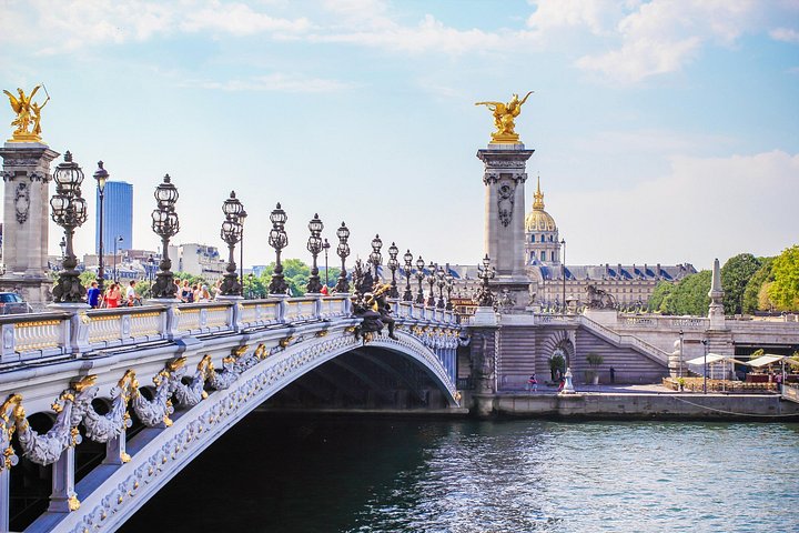 Excursión de un día a París con conductor privado desde Le Havre | Guía opcional