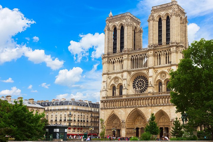 Excursión de un día a París con conductor privado desde Le Havre | Guía opcional