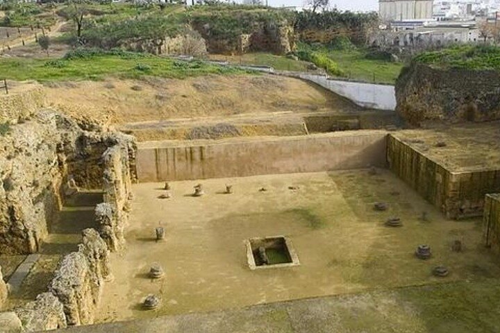 Nécropole romaine de Carmona et visite à pied historique