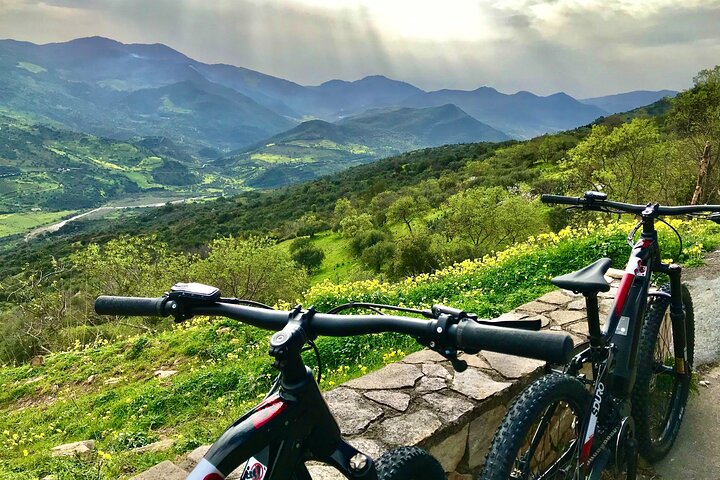 Tour en bicicleta de montaña por la Madonie desde Cefalù
