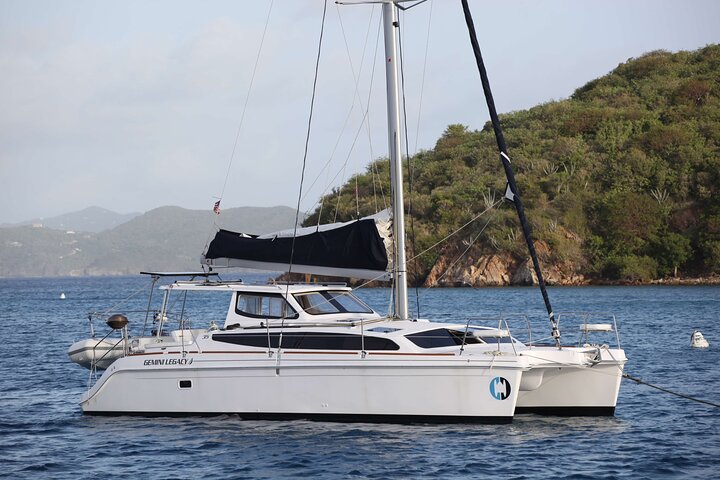 Privado dia inteiro, dia divertido SY Mazu - Luxury Gemini Legacy Catamaran