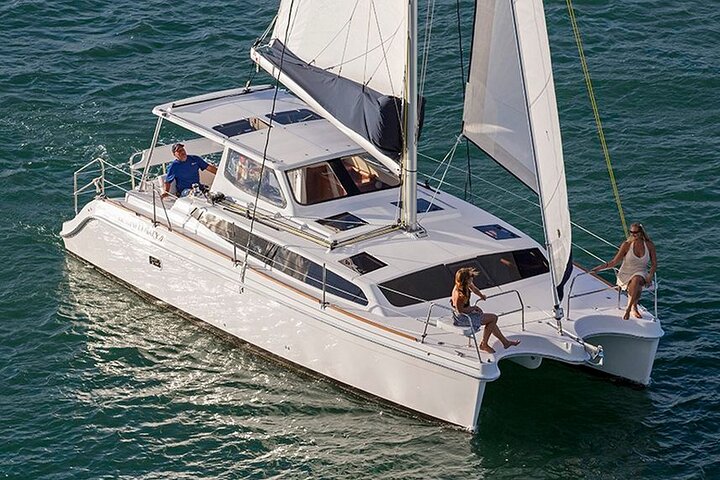 Privado dia inteiro, dia divertido SY Mazu - Luxury Gemini Legacy Catamaran