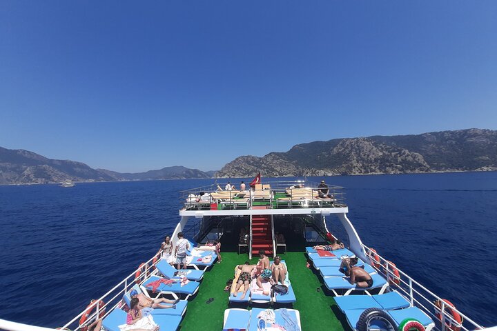 Crociera semi sottomarina con fondo di vetro di un'intera giornata a Marmaris