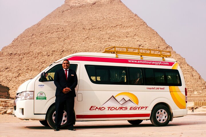 Tour privado a las pirámides de Giza con paseo en camello alrededor de la Gran Pirámide