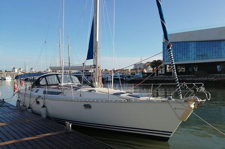 Excursão costeira em um iate de vela de luxo - Vilamoura (máx 12 hóspedes)
