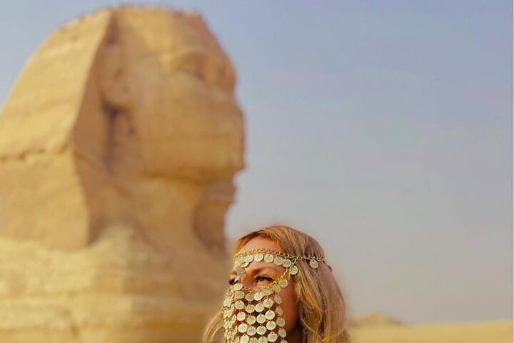Tour privado a las pirámides de Giza con paseo en camello alrededor de la Gran Pirámide