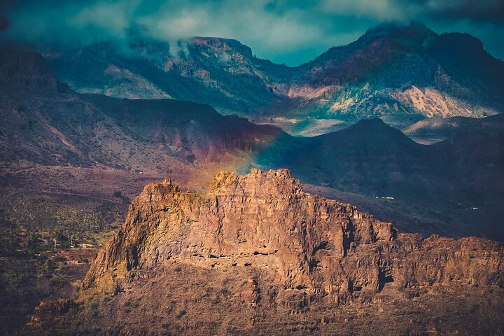 The Red Canyon Tour - Lille grupperejse med lokal madsmagning ツ