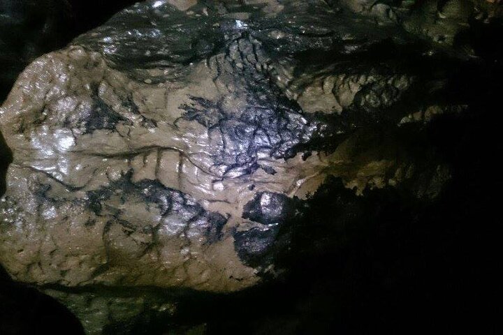 Grotta Dei Tayo | Speleologia | caverne misteriose | Pozzi di luce | Puyo