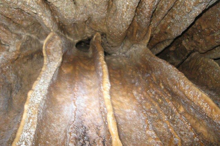 Grotta Dei Tayo | Speleologia | caverne misteriose | Pozzi di luce | Puyo