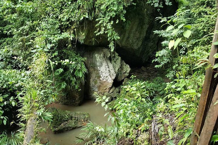 Grotta Dei Tayo | Speleologia | caverne misteriose | Pozzi di luce | Puyo