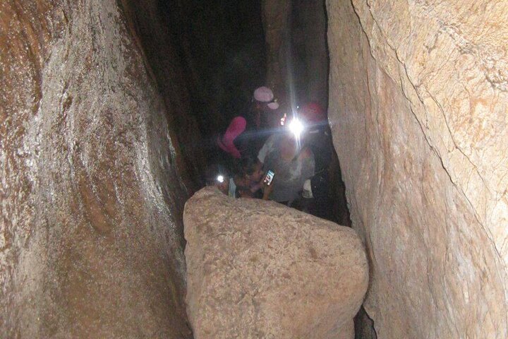 Grotta Dei Tayo | Speleologia | caverne misteriose | Pozzi di luce | Puyo