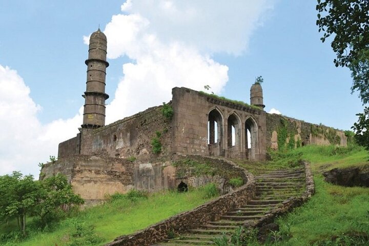 Santuarios Sagrados: Excursión de un día al fuerte de Omkareshwar y Asirgarh