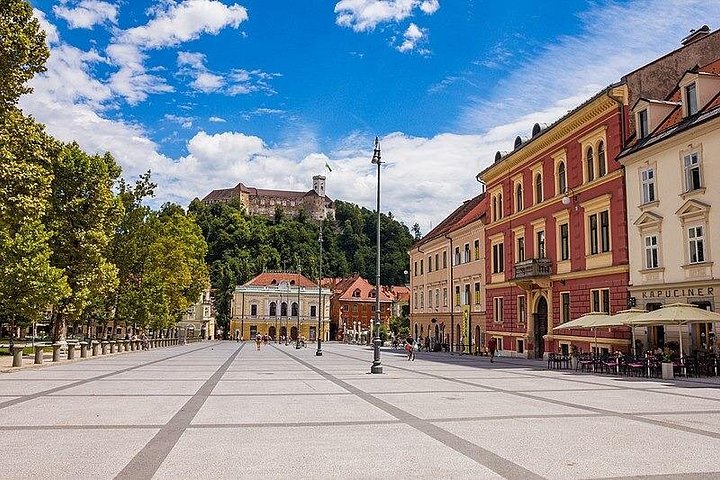 Ljubljana & Lake Bled (up to 8 persons)