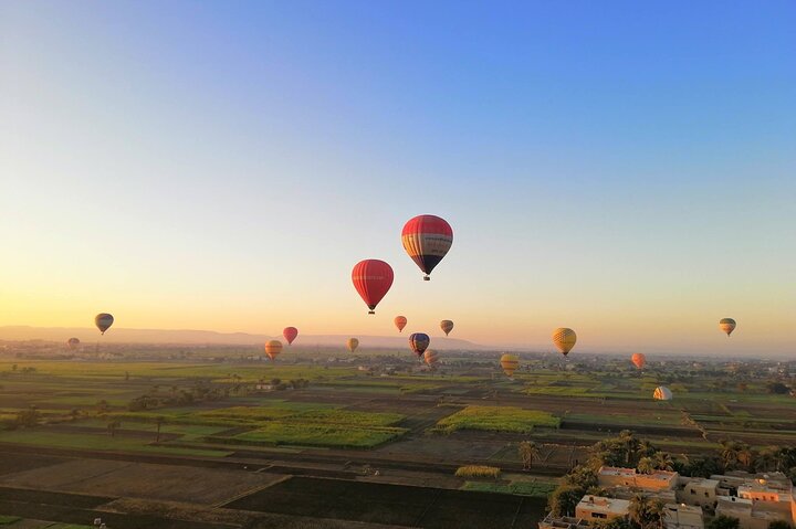Vol de luxe en montgolfière au lever du soleil à Louxor avec prise en charge à l'hôtel