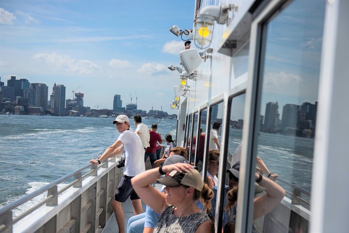 City Cruises Boston Whale Watching Cruise em barco de alta velocidade