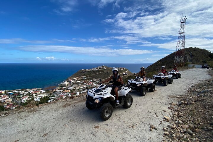 Quads and Furious ATV ツアー & レンタル