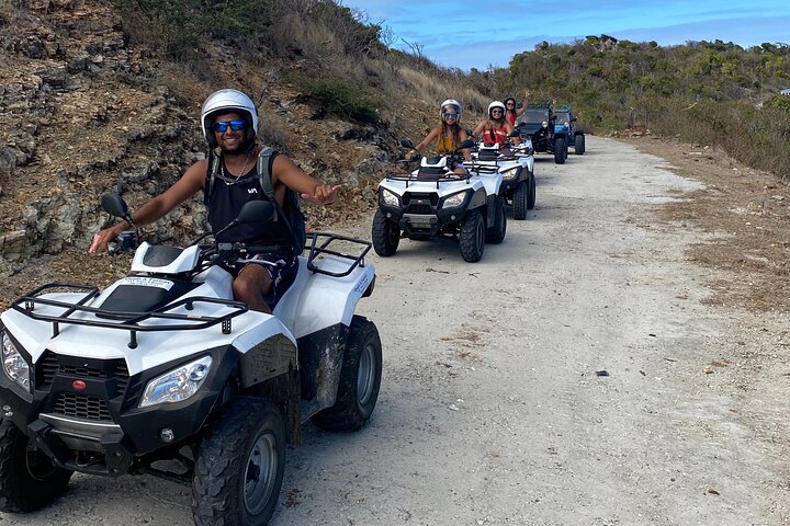 Quads and Furious ATV ツアー & レンタル