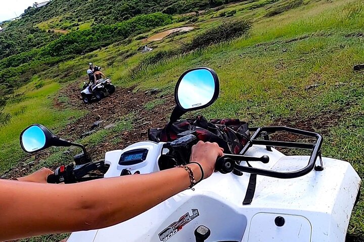 Quads and Furious ATV ツアー & レンタル