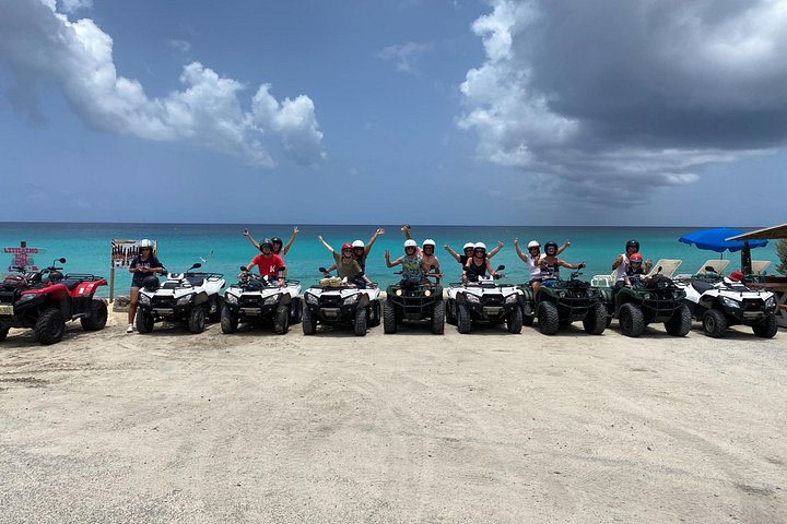Quads and Furious ATV ツアー & レンタル