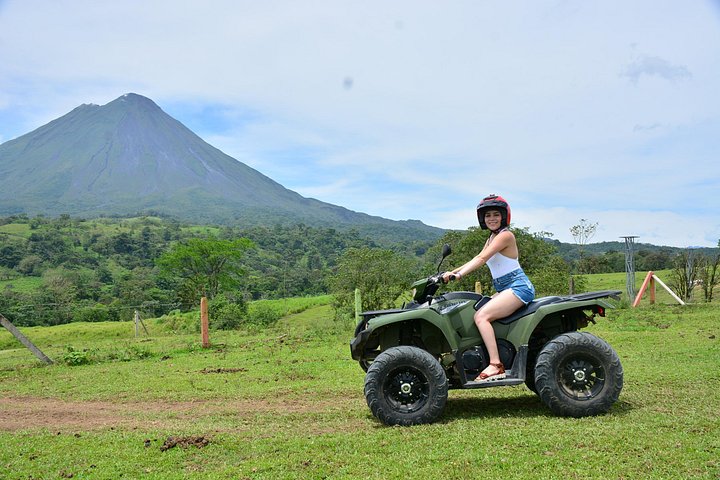 Tour Guiado en ATV por la Jungla y la Tribu Maleku
