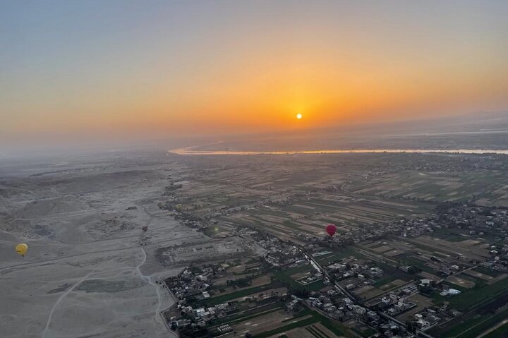 Vol de luxe en montgolfière au lever du soleil à Louxor avec prise en charge à l'hôtel