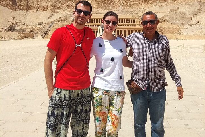 4 Tage Nilkreuzfahrt Assuan nach Luxor & Abu Simbel. Heißluftballon