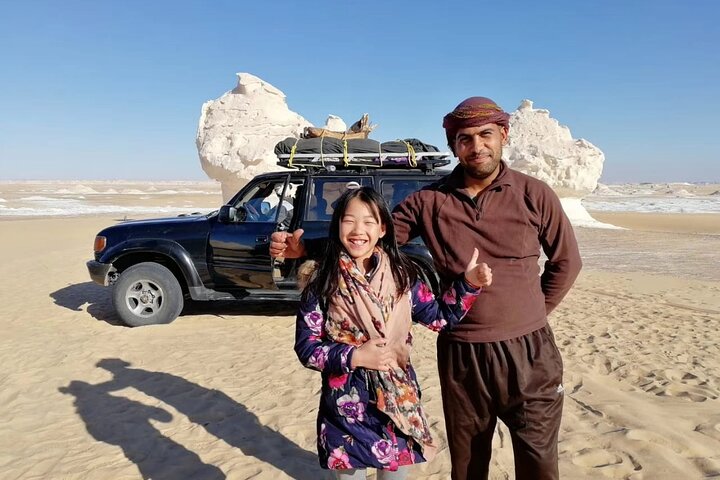 2 - Dag Bahariya Oasis Witte en Zwarte Overnachting Camping Jeep Tour