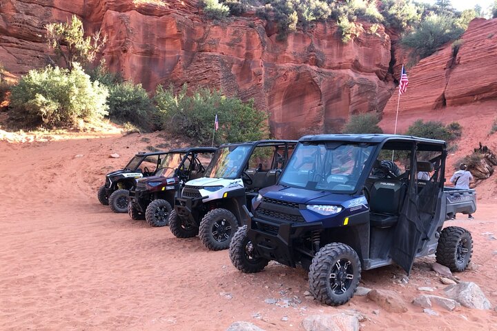 Peek-A-Boo Slot Canyon Tour Aventura en UTV (privado)