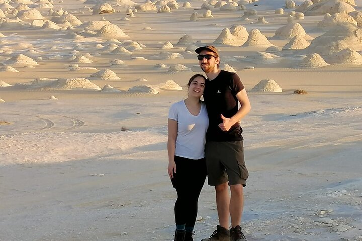 2 - Dag Bahariya Oasis Witte en Zwarte Overnachting Camping Jeep Tour