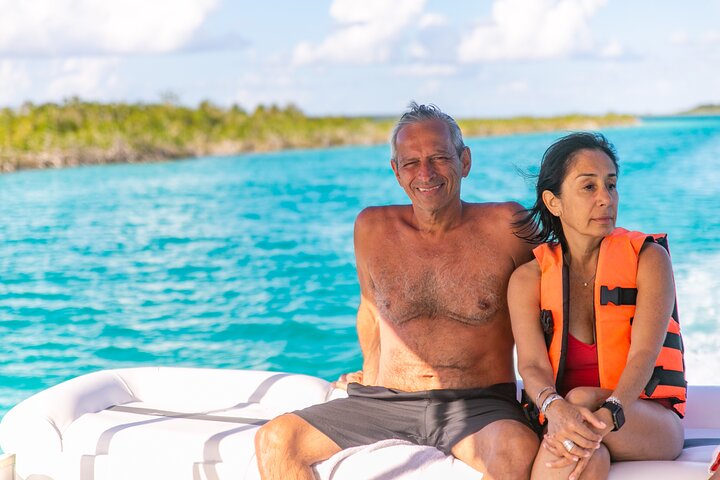 Bacalar 101- Privat rundtur i lagunen med de 7 färgerna
