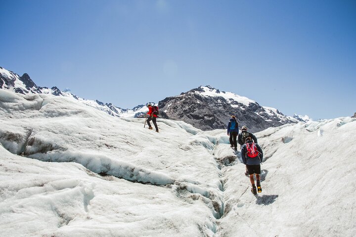 Mount Cook : 3 - Hour Tasman Glacier Heli-Hike