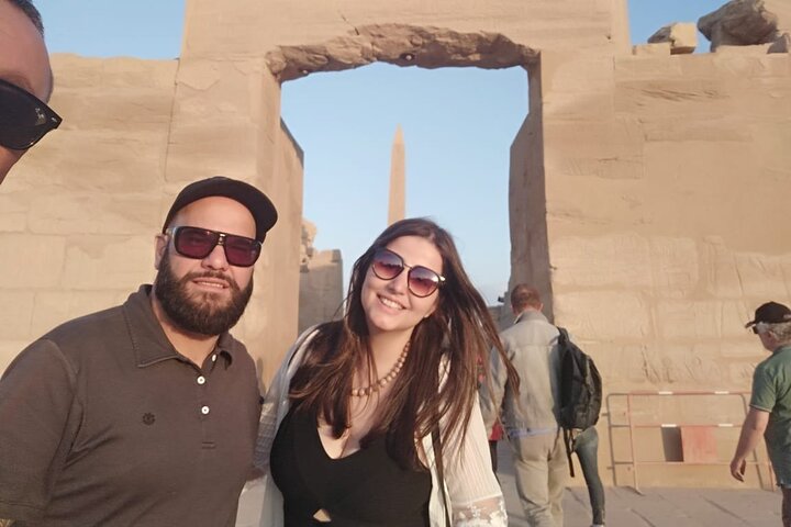 4 Tage Nilkreuzfahrt Assuan nach Luxor & Abu Simbel. Heißluftballon